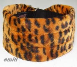 FE collar deluxe freaky leo