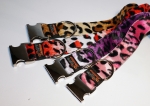 Fellhalsband leopard purple
